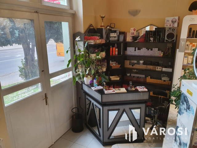 Kiadó fodrász szék Nagykanizsán