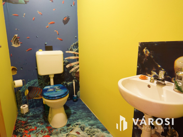 Balatonkeresztúron igényes nyaraló, 5 percre a strandtól!