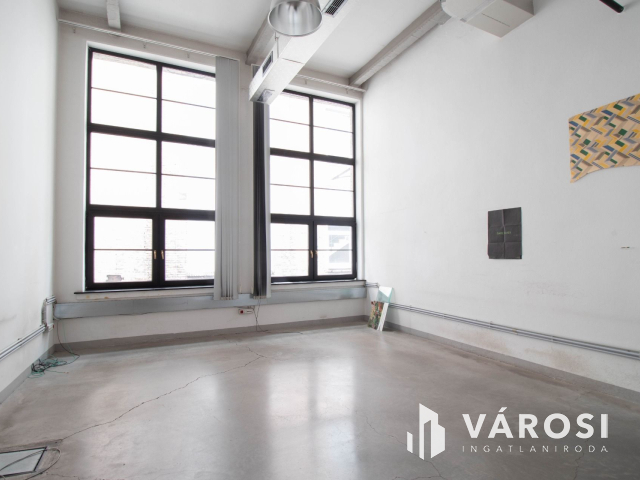 Amerikai életérzés Óbudán szenzációs, 1000 m2 loft irodában