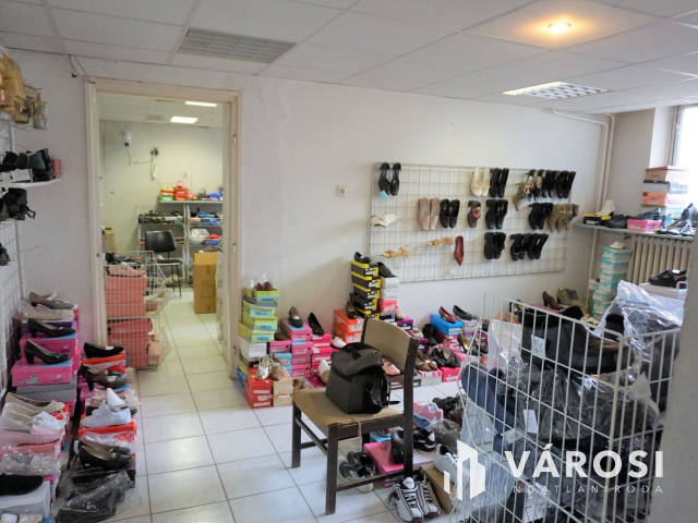 Remek elhelyezkedéssel üzlethelység Székesfehérváron!