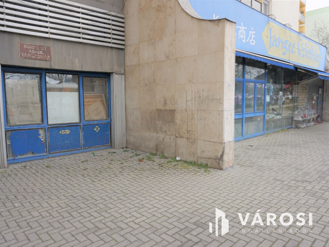 Remek elhelyezkedéssel üzlethelység Székesfehérváron!