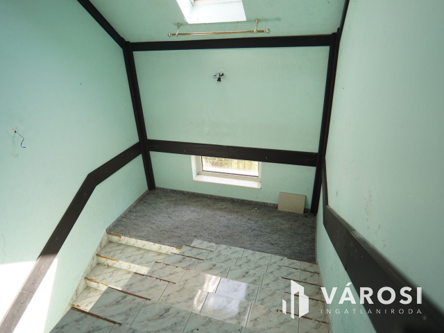 Miklósfán lehetőségekben gazdag, egyedi családi ház