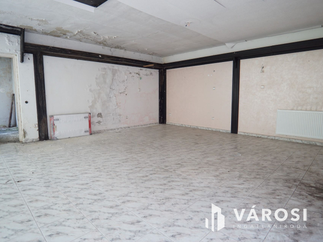 Miklósfán lehetőségekben gazdag, egyedi családi ház