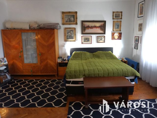 Nagyszerű lakás szenzációs elhelyezkedéssel!