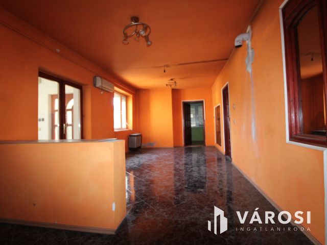 Központhoz közel családi ház eladó Sarkadkeresztúron