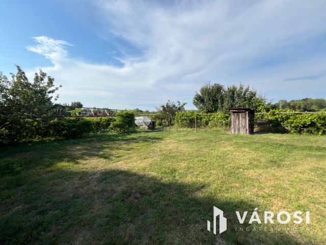 Debreceni Szép Családi Ház Telephellyel Jó Helyen Eladó