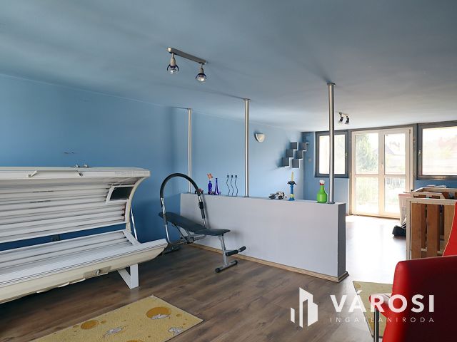 Nagy családi ház Parád központjában