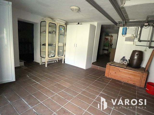 Parádon több generációs családi ház eladó