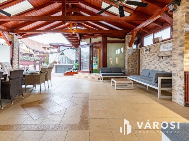 Wellnessház kiadó Fóton