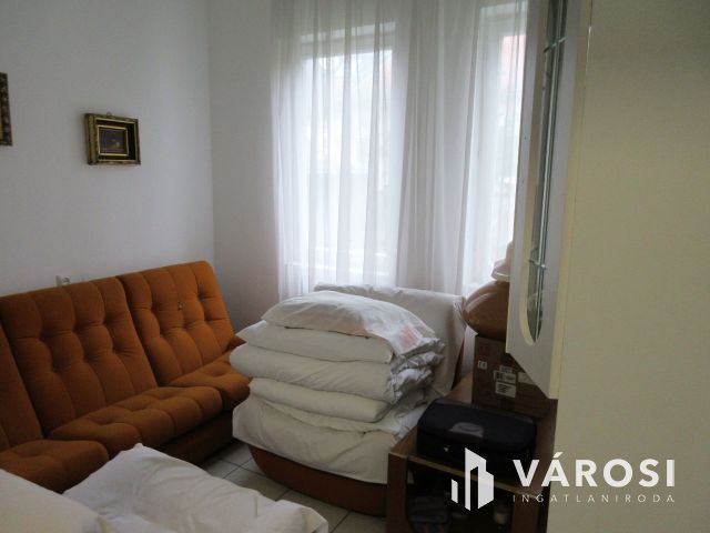 Bajai belvárosi polgári lakás