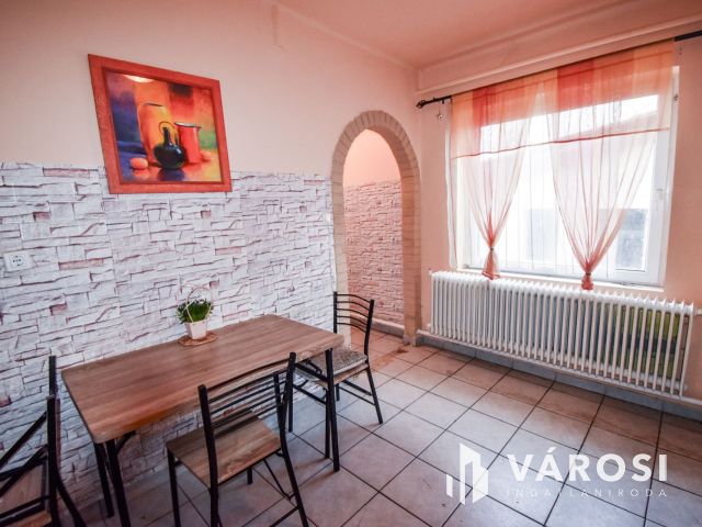 Családi ház Téten