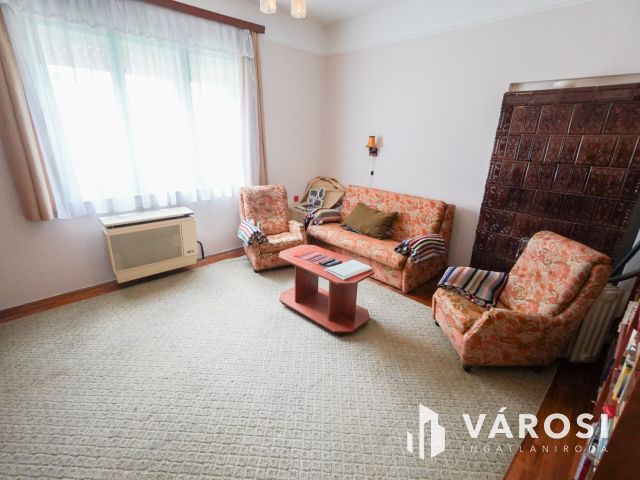 A Velencei-tó közvetlen közelében, Kápolnásnyéken!