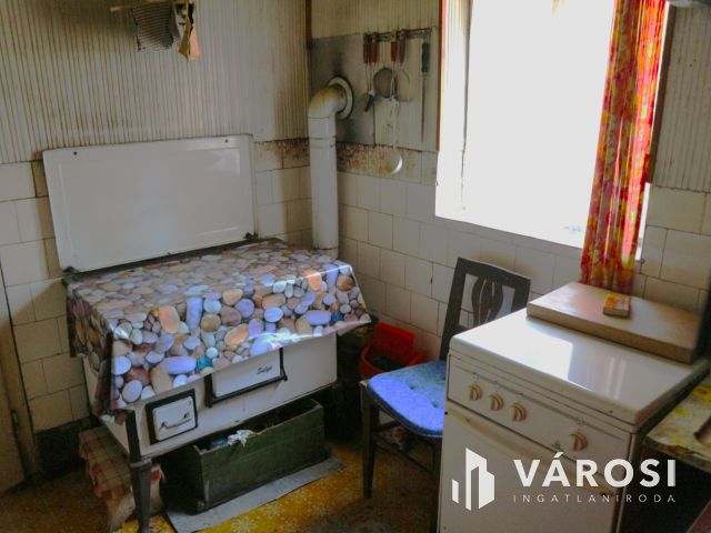 Ivánc,Őrség,csendes helyen,3szobás,felújítandó ház eladó