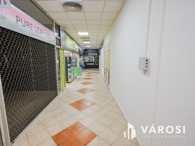 Forgalmas helyen a Budagyöngye bevásárlóközpontban!