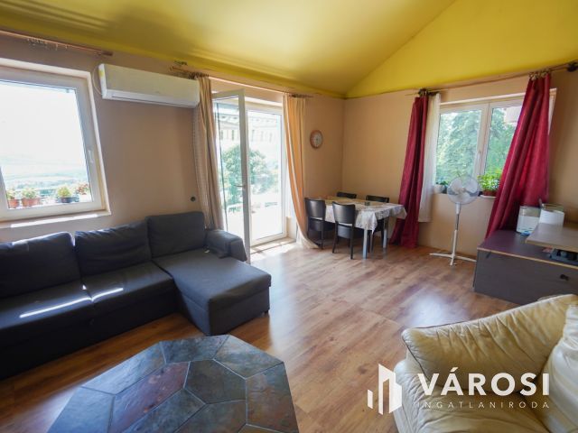 Szentendrén panorámás kilátással!