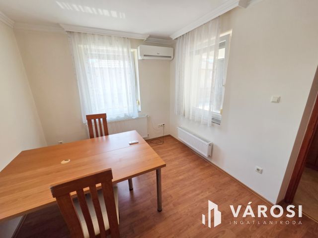 Mediterrán hangulatú ház Tökölön