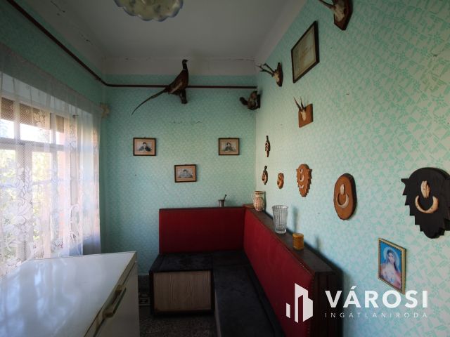 Áresés! Eladó családi ház Etesen