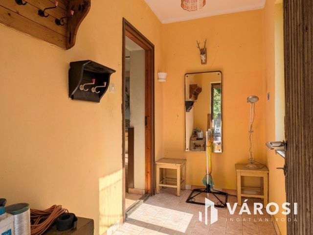 Nyaraló vagy  kis családi ház - Ön dönt!