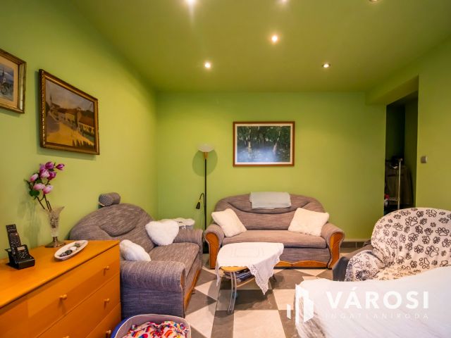 Vidám hangulatú nagy lakás