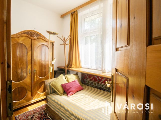 Turisztikai, közösségi célra is alkalmas üdülő Szanazugban