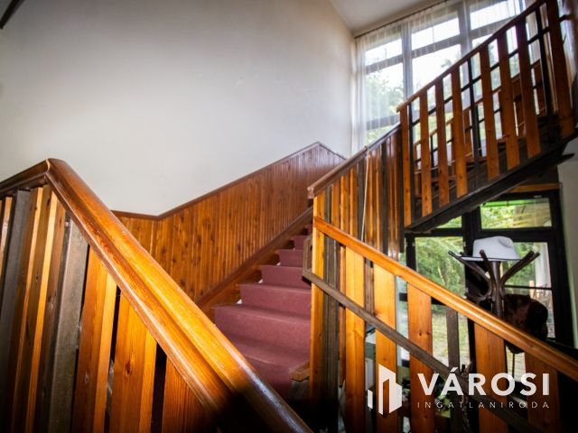 Turisztikai, közösségi célra is alkalmas üdülő Szanazugban