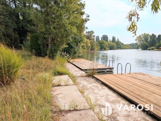 Nyaralókomplexum Szarvason-Kivételes Lehetőség a Vízparton!