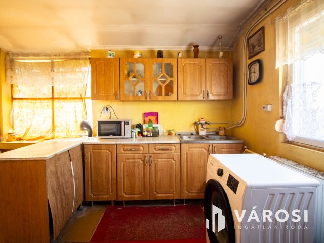 Gyomaendrőd határában eladó tanya