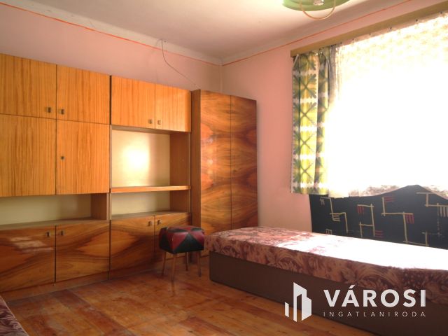 Kedvező áron eladó családi ház Vizsláson