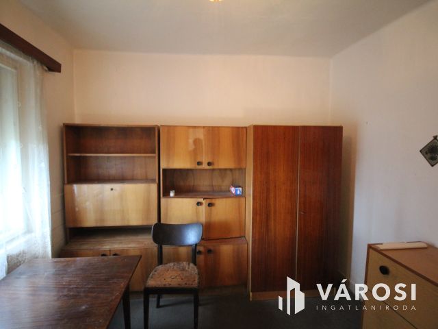 Kedvező áron eladó családi ház Vizsláson