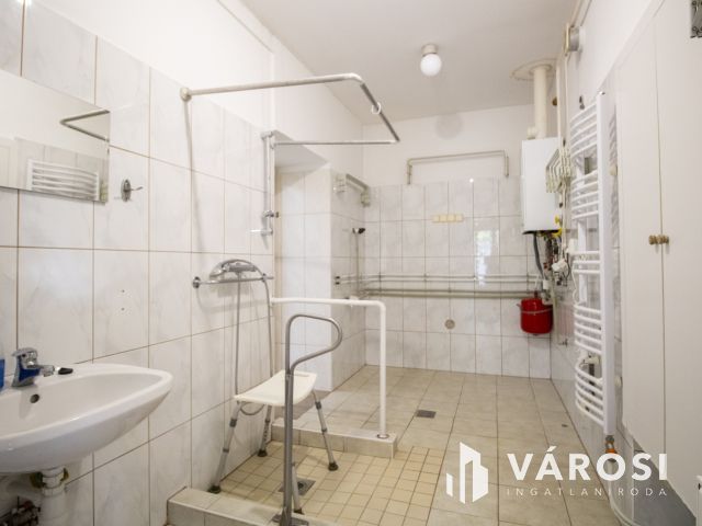 Többfunkciós komplexum Orosháza központjában