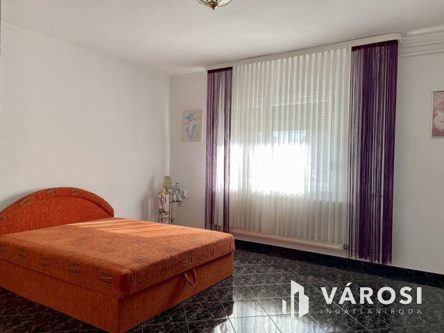 Azonnal költözhető családi ház 8 percre a Balatontól