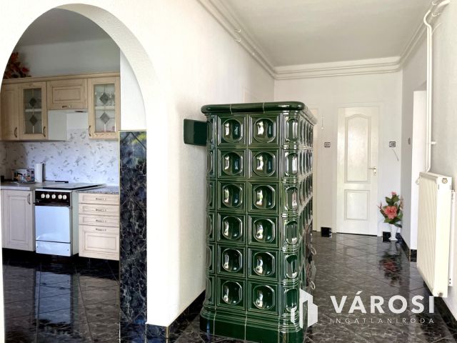 Azonnal költözhető családi ház 8 percre a Balatontól