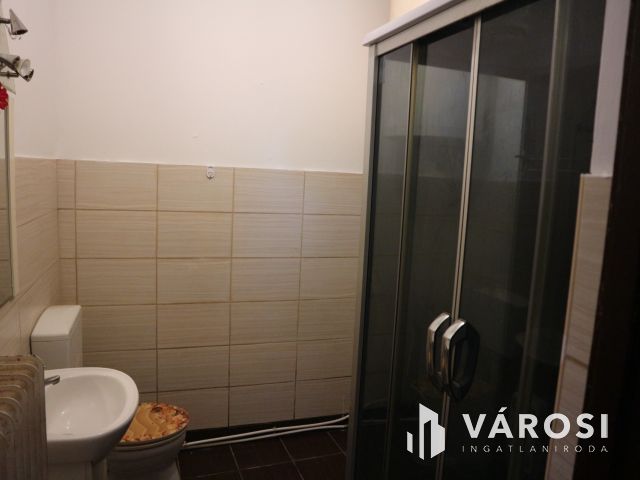 Csehimindszent,akár2generációs,felújítandó,szintes ház117m2