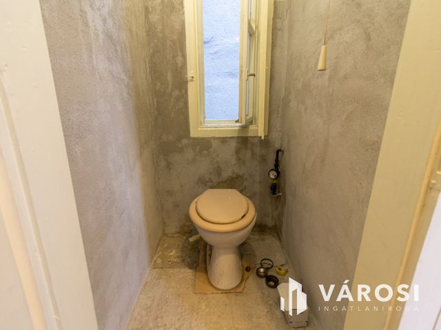 70 m2-es lakás beépíthető tetőtérrel!