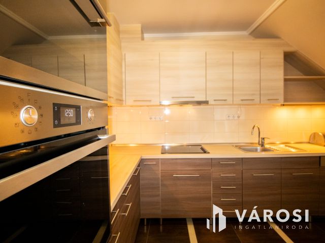 Modern sorházi lakás teljes bútorzattal