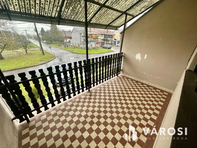 Szécsény kiemelt övezetében sorház eladó!