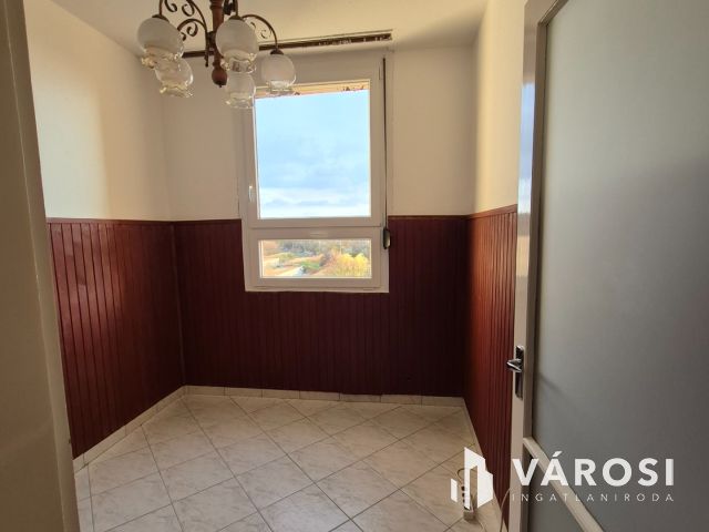 Korrekt lakás jó helyen