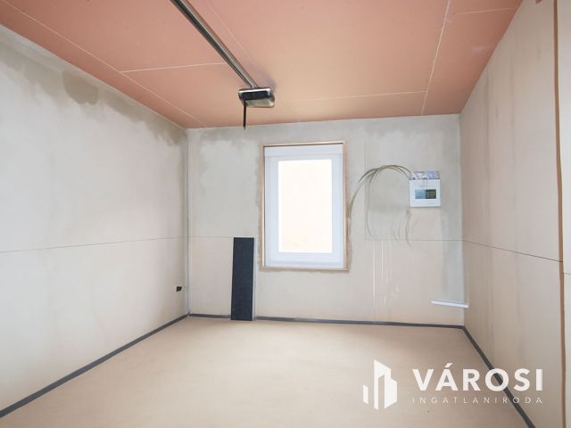 Új építésű, modern, kétszintes családi ház Orosházán