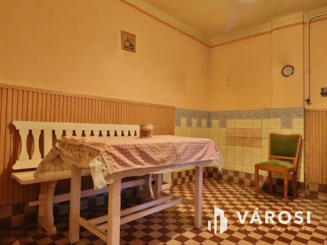 Csend és tágasság - fejleszthető ingatlan Csőváron