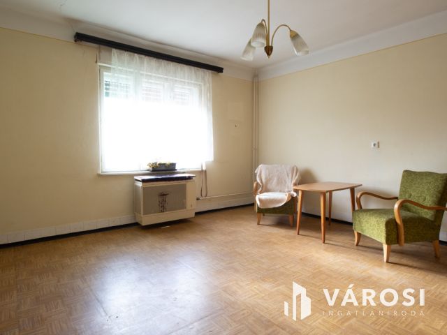 Csend és tágasság - fejleszthető ingatlan Csőváron