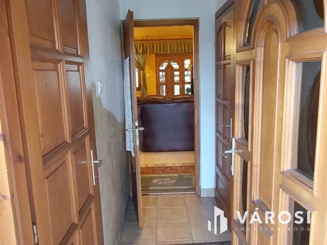 Családi ház, birtok, műhely, cégvásárlási opcióval eladó