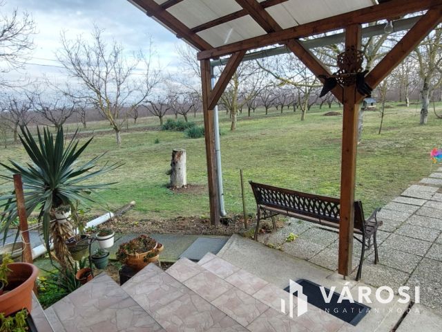 Családi ház, birtok, műhely, cégvásárlási opcióval eladó