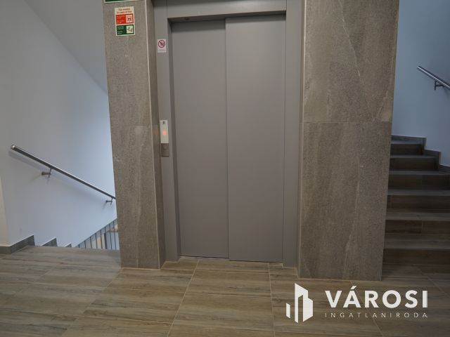 Fonyódon, 150m-re a víztől, új lakás, Wellness használattal!