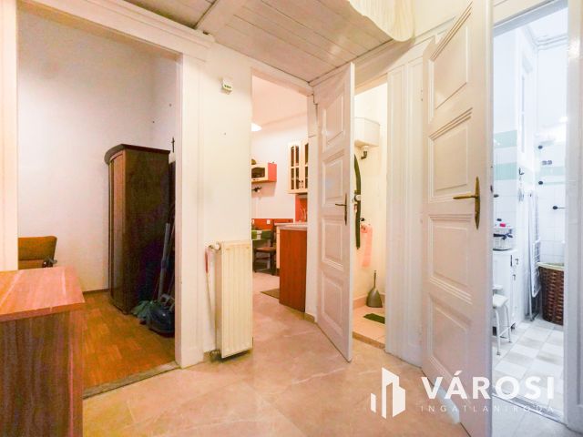 Remek elhelyezkedéssel a Csaba utcában!