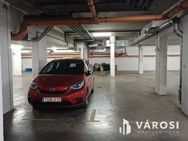 Otthonos  lakás kiadó  a XIII. kerületben, Parkolóval
