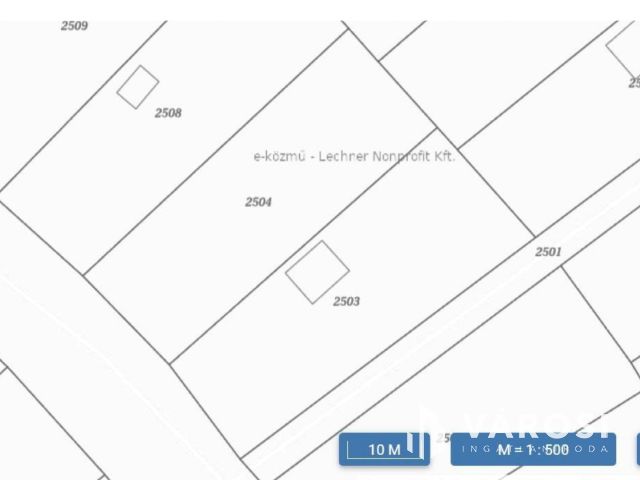 Rönkházzal együtt eladó üdülőtelek