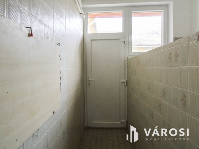 Földszinti társasházi lakás