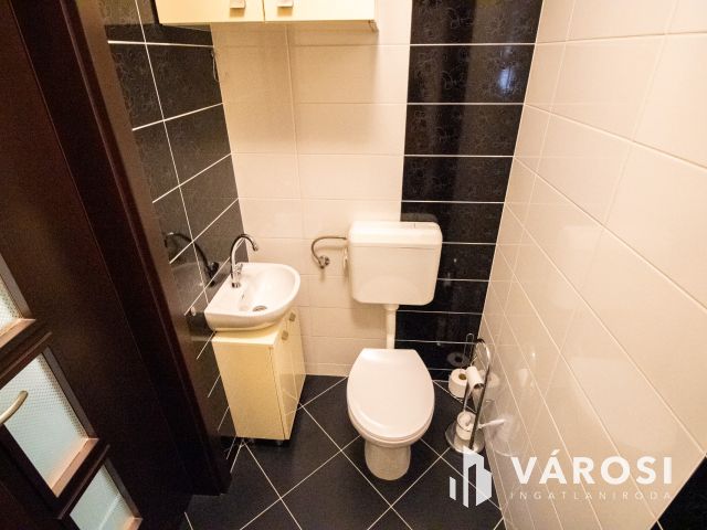 Modern lakás teljes bútorzattal