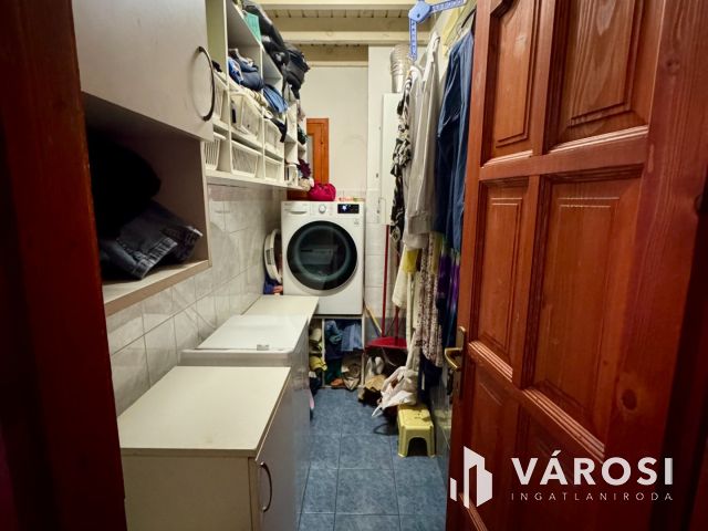 Hangulatos , otthonos családiház szigetszentmiklóson