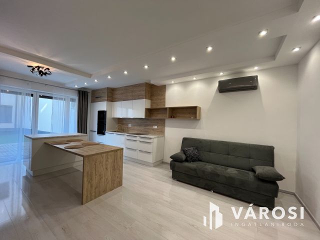 Debrecen Belvárosi 3 Szoba Nappalis Új Lakás Kiadó!